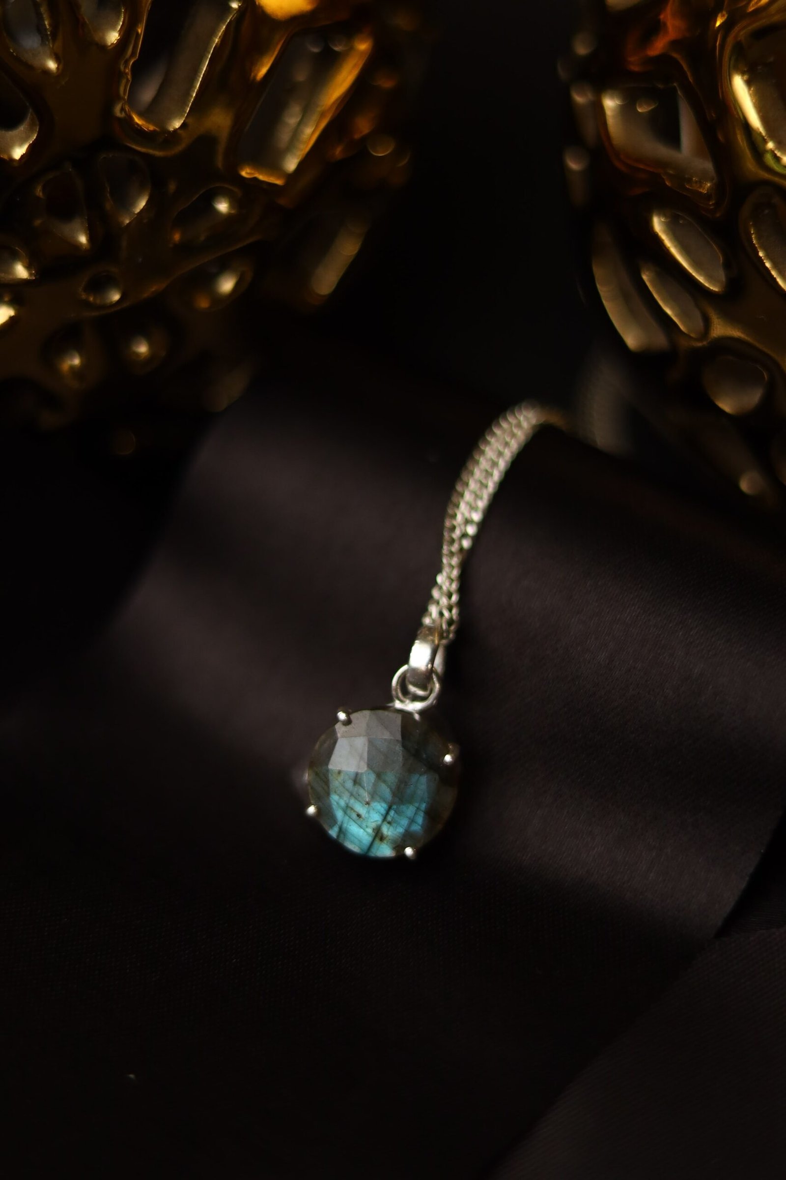 Pendant Of Light - Image 3